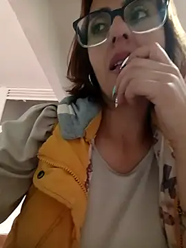 Jade 1-9 online show from 02/26/26, 08:31