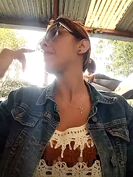 Jade 1-9 online show from 12/03/25, 08:08