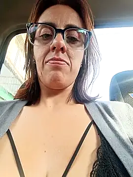 Jade 1-9 online show from 11/04/25, 08:45