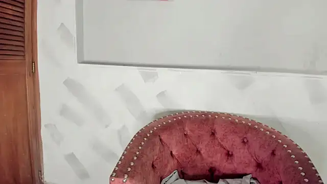 Molly Logan online show from 02/17/26, 08:06