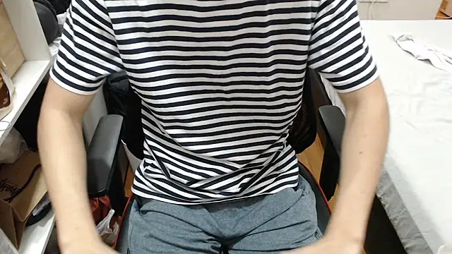 16hornydog online show from 10/28/25, 03:33