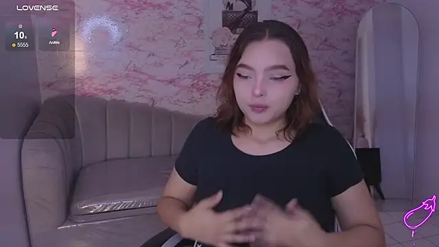 mia foster t online show from 03/02/26, 01:18