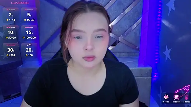 Snapshot of mia_foster_t chatting on 05/19/26, 01:18 mia foster t online show from 05/19/26, 01:18