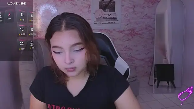 mia foster t online show from 02/28/26, 01:22