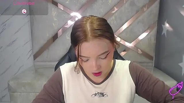 mia foster t online show from 04/06/26, 01:12