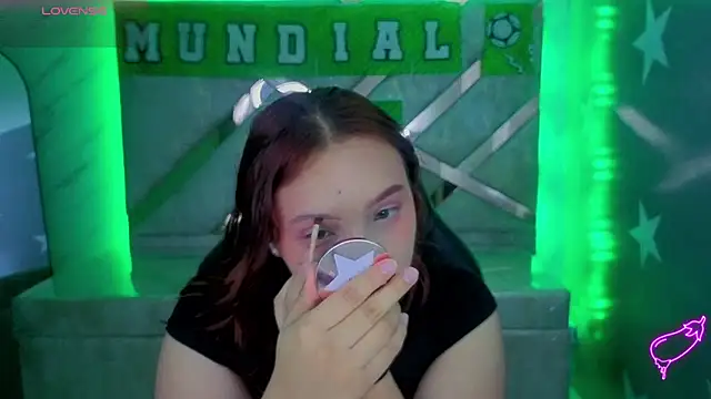 Snapshot of mia_foster_t chatting on 07/07/26, 01:25 mia foster t online show from 07/07/26, 01:25