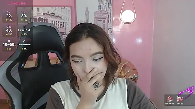 mia foster t online show from 12/21/25, 01:24