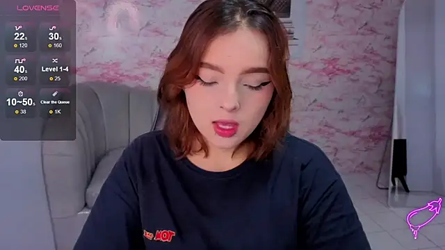 mia foster t online show from 02/11/26, 01:11