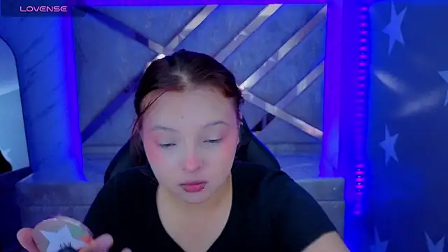 Snapshot of mia_foster_t chatting on 06/11/26, 01:08 mia foster t online show from 06/11/26, 01:08