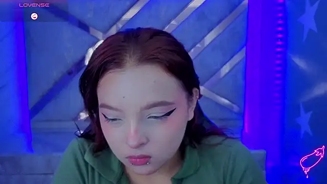 Snapshot of mia_foster_t chatting on 06/04/26, 01:05 mia foster t online show from 06/04/26, 01:05