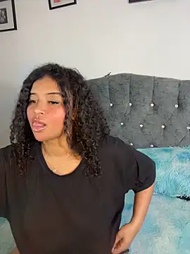 mitschellfox21 online show from 02/26/26, 10:43