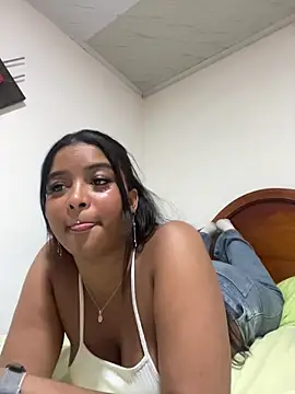 Snapshot of mitschellfox21 chatting on 11/20/25, 09:15 mitschellfox21 online show from 11/20/25, 09:15