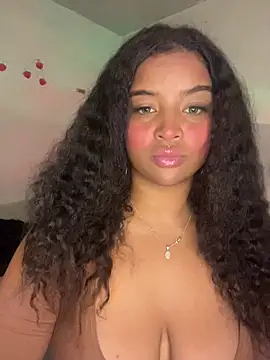 Snapshot of mitschellfox21 chatting on 11/13/25, 10:19 mitschellfox21 online show from 11/13/25, 10:19