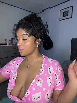 mitschellfox21 online show from 12/21/25, 12:24