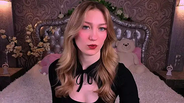 AngelAnabelle online show from 03/29/26, 08:21