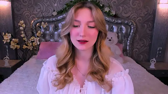 AngelAnabelle online show from 03/05/26, 09:00