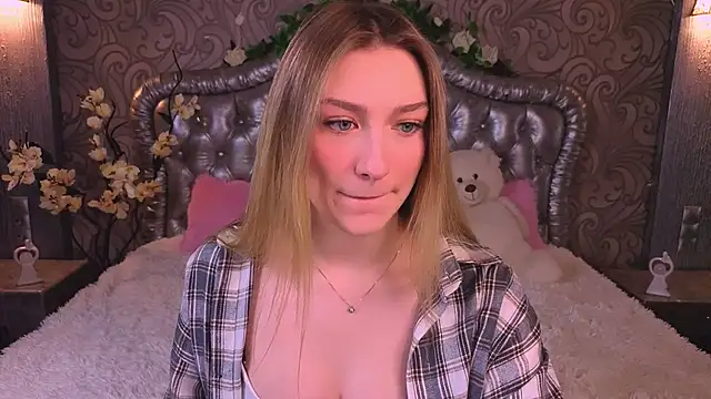 AngelAnabelle online show from 03/11/26, 08:47