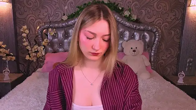 AngelAnabelle online show from 03/15/26, 08:27