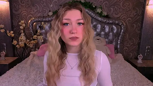 AngelAnabelle online show from 03/22/26, 08:32