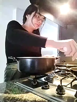 Jules Angel online show from 11/20/25, 07:58