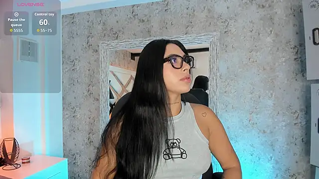 Vanessa Rain  online show from 05/20/26, 07:11