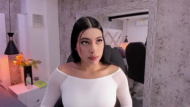 Vanessa Rain  online show from 02/21/26, 08:00