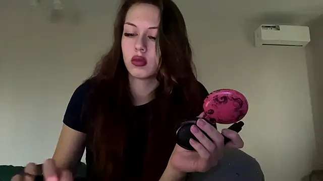 Snapshot of Nayra_flash chatting on 10/25/25, 05:17 Nayra flash online show from 10/25/25, 05:17