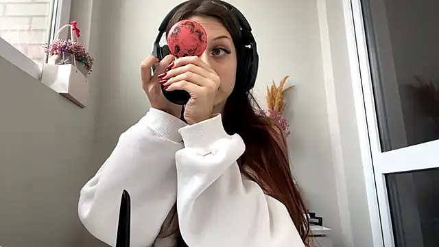 Snapshot of Nayra_flash chatting on 10/10/25, 01:23 Nayra flash online show from 10/10/25, 01:23