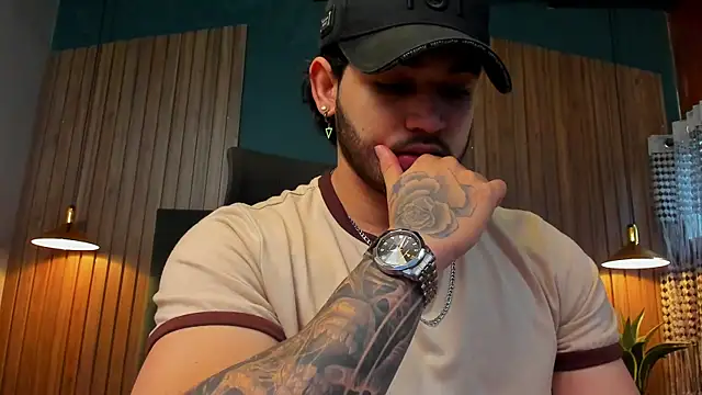 Snapshot of ElianKeiser chatting on 01/06/26, 12:20 ElianKeiser online show from 01/06/26, 12:20