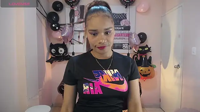 ingrid03 taffur online show from 10/30/25, 09:11