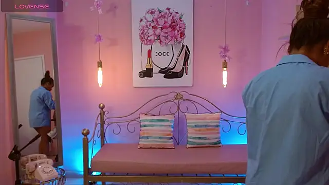 ingrid03 taffur online show from 04/18/26, 06:54