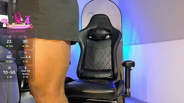 johnjaguar1  online show from 06/03/26, 11:00
