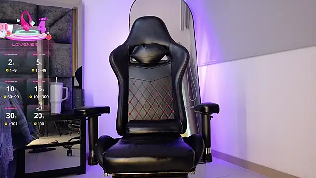 johnjaguar1  online show from 04/08/26, 11:12