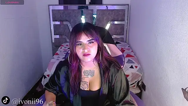 ivoni online show from 11/21/25, 08:08