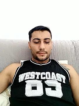 gooddboy01 online show from 10/25/25, 08:57