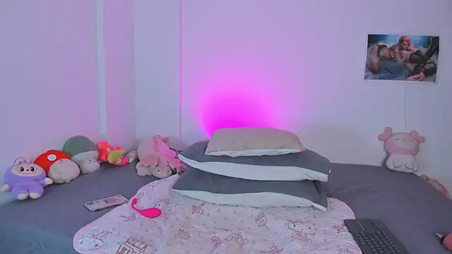 Miaengels  online show from 04/11/26, 02:08