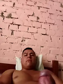 Alex321Flores online show from 04/05/26, 07:20