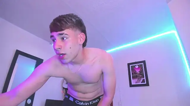 PapiNoha online show from 10/18/25, 08:44