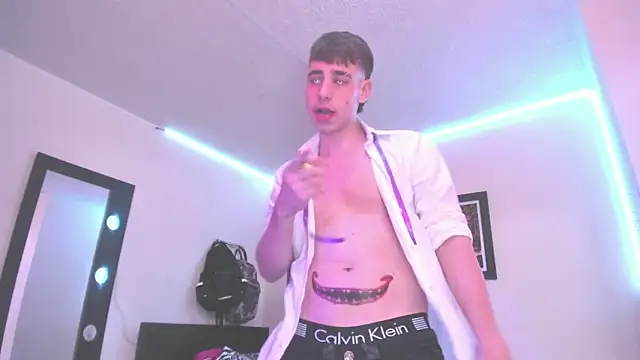 PapiNoha online show from 10/31/25, 07:43