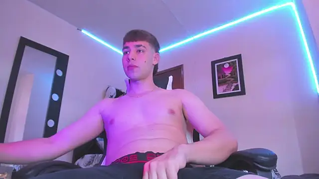 PapiNoha online show from 10/16/25, 08:17