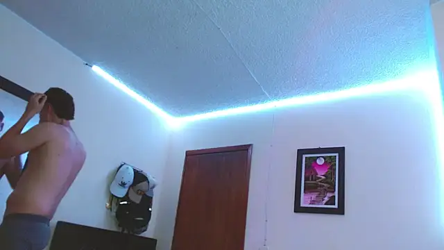 PapiNoha online show from 10/06/25, 04:24