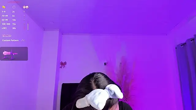 Snapshot of Gemma-ros chatting on 12/19/25, 10:56 Gemma-ros online show from 12/19/25, 10:56