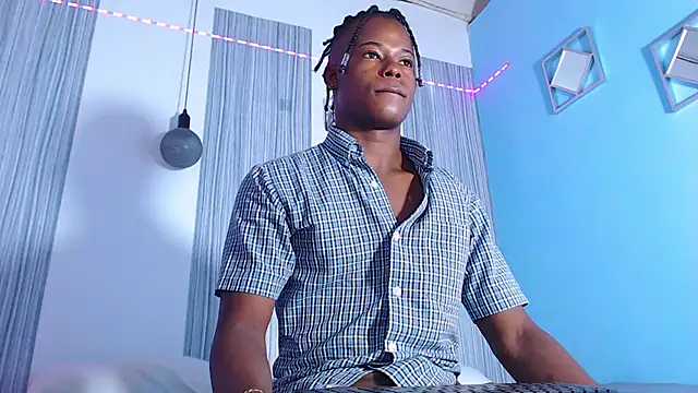 Snapshot of Dark_stallionX chatting on 11/10/25, 06:13 Dark stallionX online show from 11/10/25, 06:13