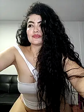 tutisex  online show from 11/17/25, 04:27