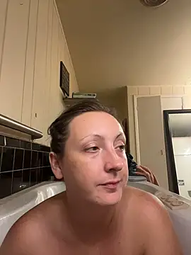 allnaturalmermaid online show from 10/22/25, 03:39