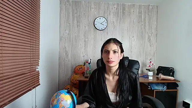 brandy danger online show from 10/05/25, 09:11