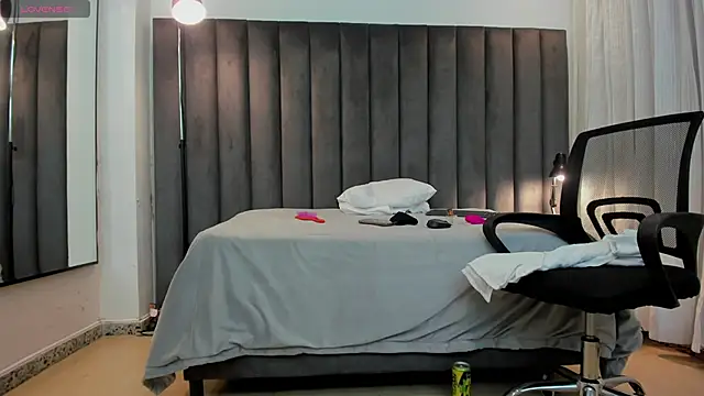 ivannagates online show from 10/10/25, 06:09