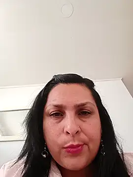Snapshot of pilar_11-84 chatting on 10/07/25, 09:49 pilar 11-84 online show from 10/07/25, 09:49