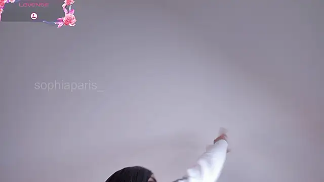 Sophiaparis  online show from 01/16/26, 01:42