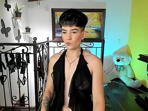 Zulyhenao online show from 10/26/25, 03:51